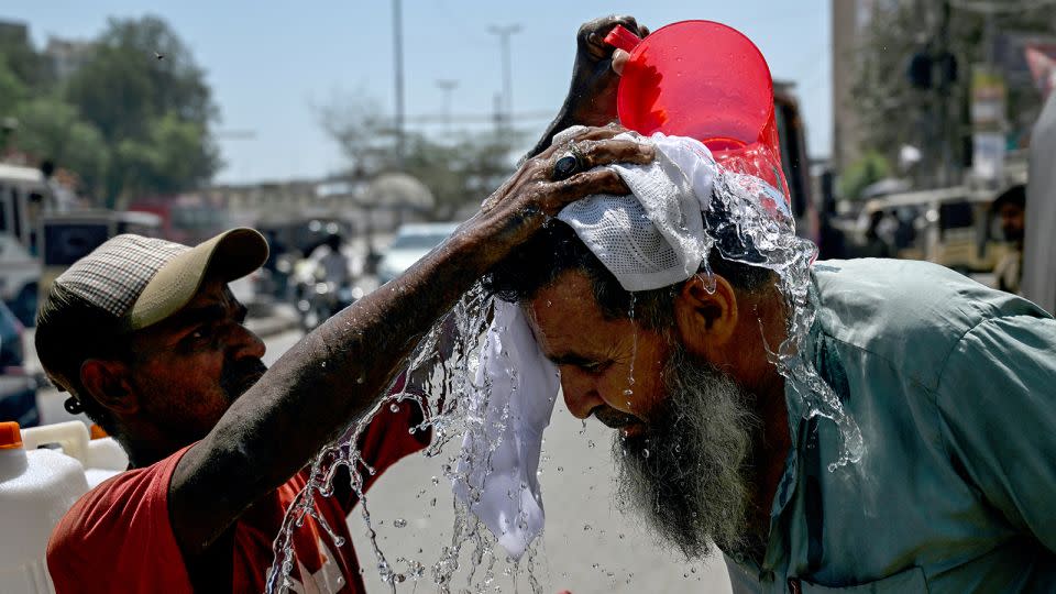 🔥 India–Pakistan Heat Wave 2025: How to Stay Safe as Temperatures Soar❓️🤔
